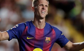 奥尔莫肩伤缺阵一个月，巴萨迎赛季关键考验