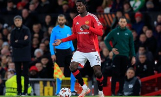 不打不相识！曼联小将海文谈芒特：他说记得交手时我对他犯规