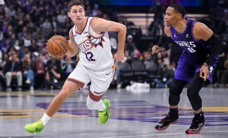 马威21分布克19+7+6 威少19分太阳力克国王