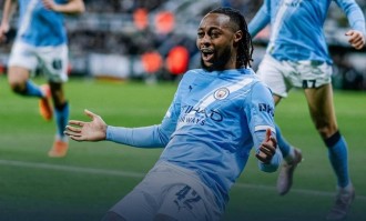 联赛杯半决赛曼城2比0纽卡，塞梅尼奥连场建功，曼市德比迎难点