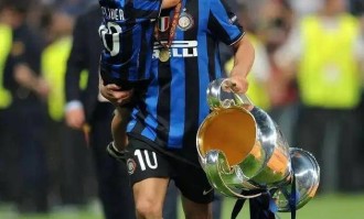 仅8支球队做到！穆里尼奥率国米夺三冠王，此后双方成绩皆下滑