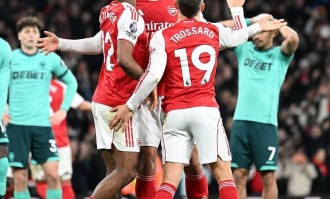 萨利巴豪言包揽四冠王！枪手多线领跑士气正旺， 吸取教训不掉链子