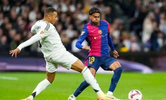 西超杯决赛：巴萨迎战皇马，力求复仇卫冕三冠王