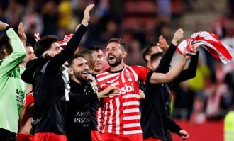 西甲争冠焦点！巴萨主场碾压赫罗纳？保级队难破 “诺坎普魔咒”