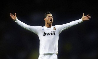 莱万欧冠淘汰赛34球，并列第三，C罗断崖式第一，那梅西表现如何？