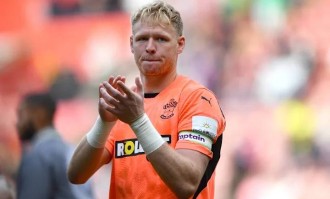 纽卡斯尔正运作前阿森纳门将转会事宜，埃迪豪急需旧部解燃眉之急