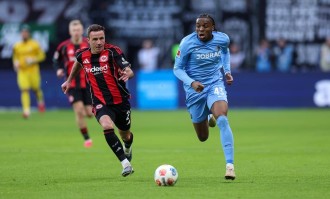 2-0，20岁法国新星发威：助法兰克福完胜弗赖堡，避免德甲2连败