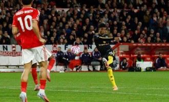 曼联2-2险平连胜终结！阵容两弱点暴露，阿莫林想争四1月必须买人